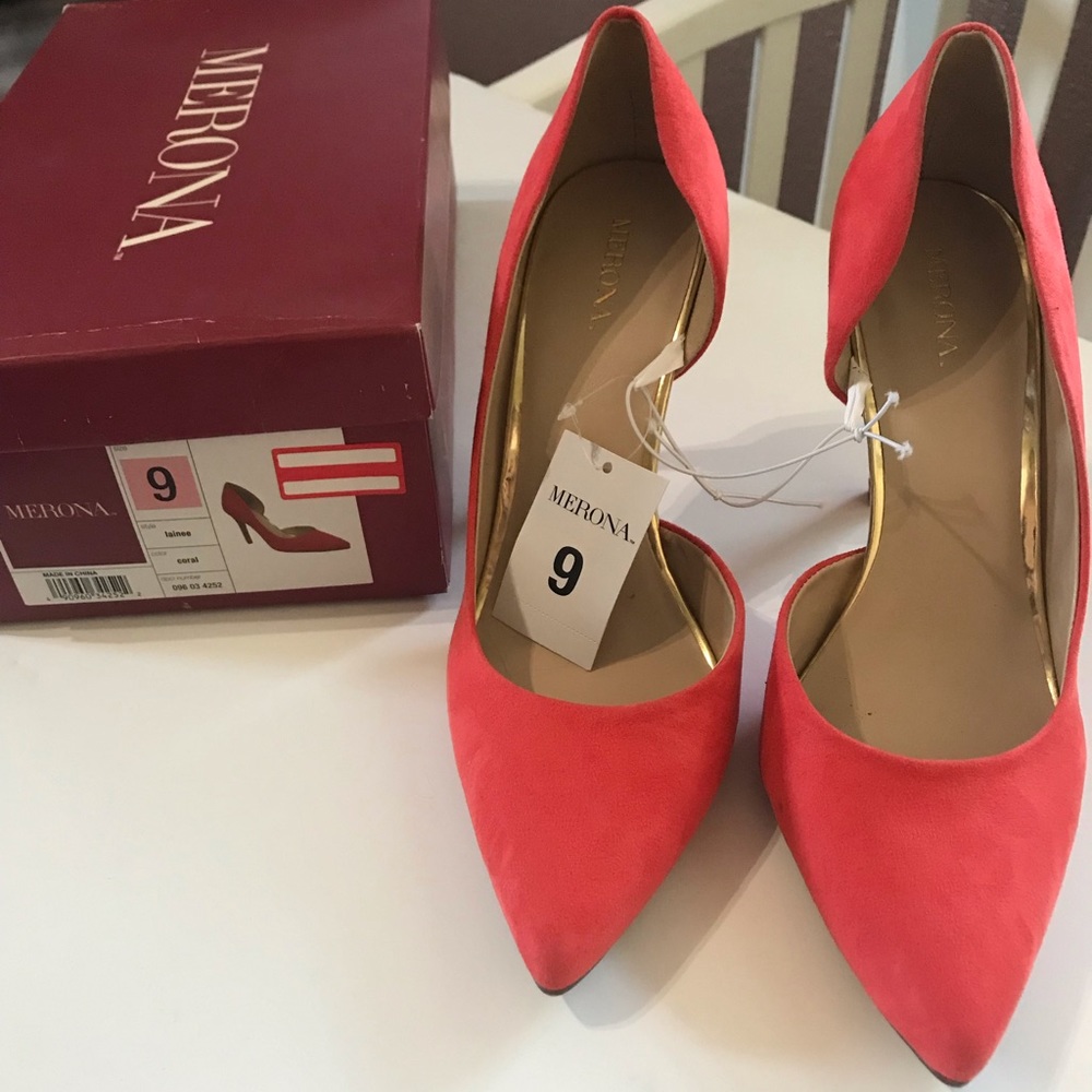 *NEW CORAL HEELS*